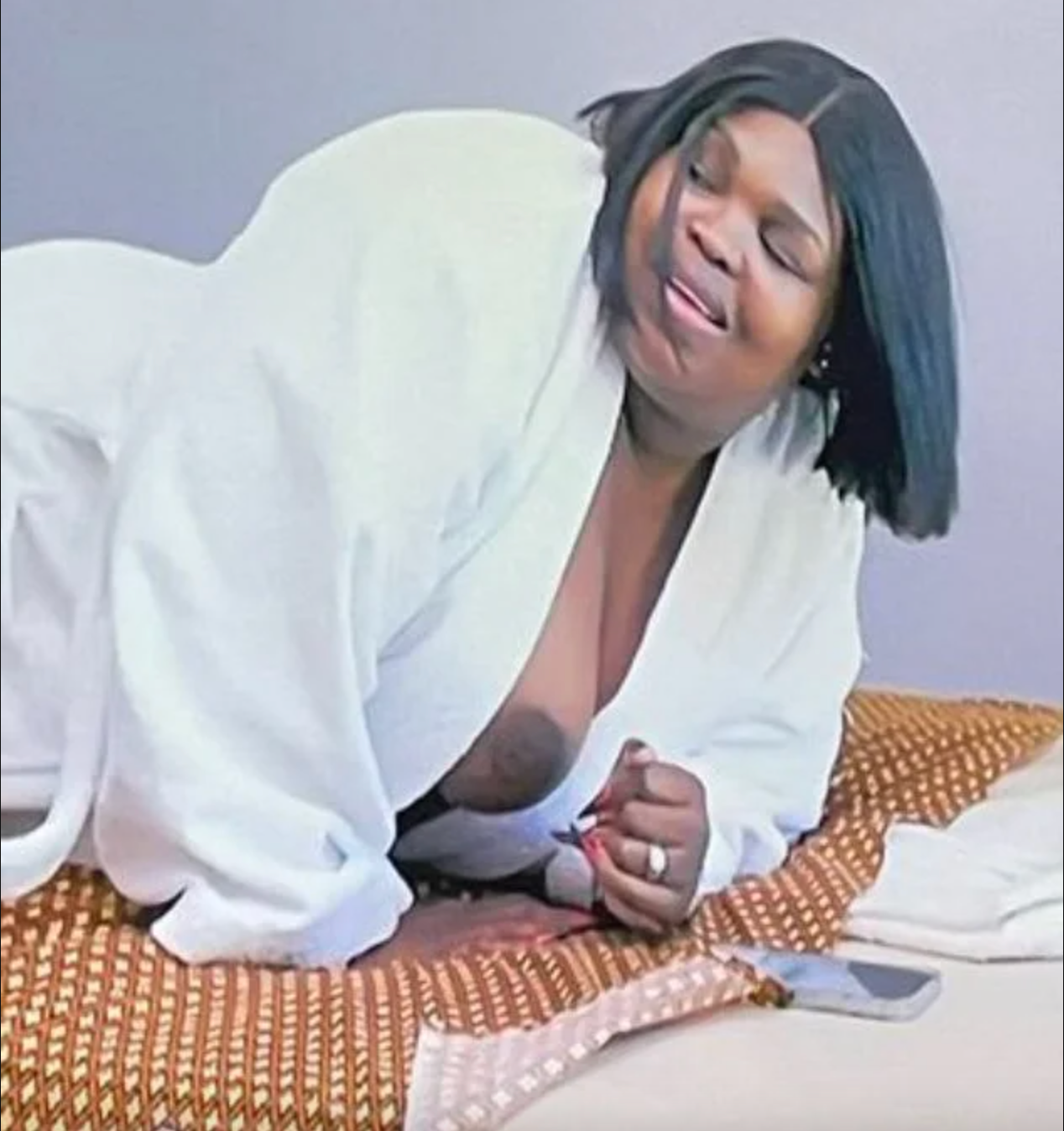 Gogo Maweni boob slip